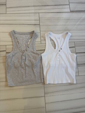 Ribbed Henley Racerback Tank - White and Light Gray